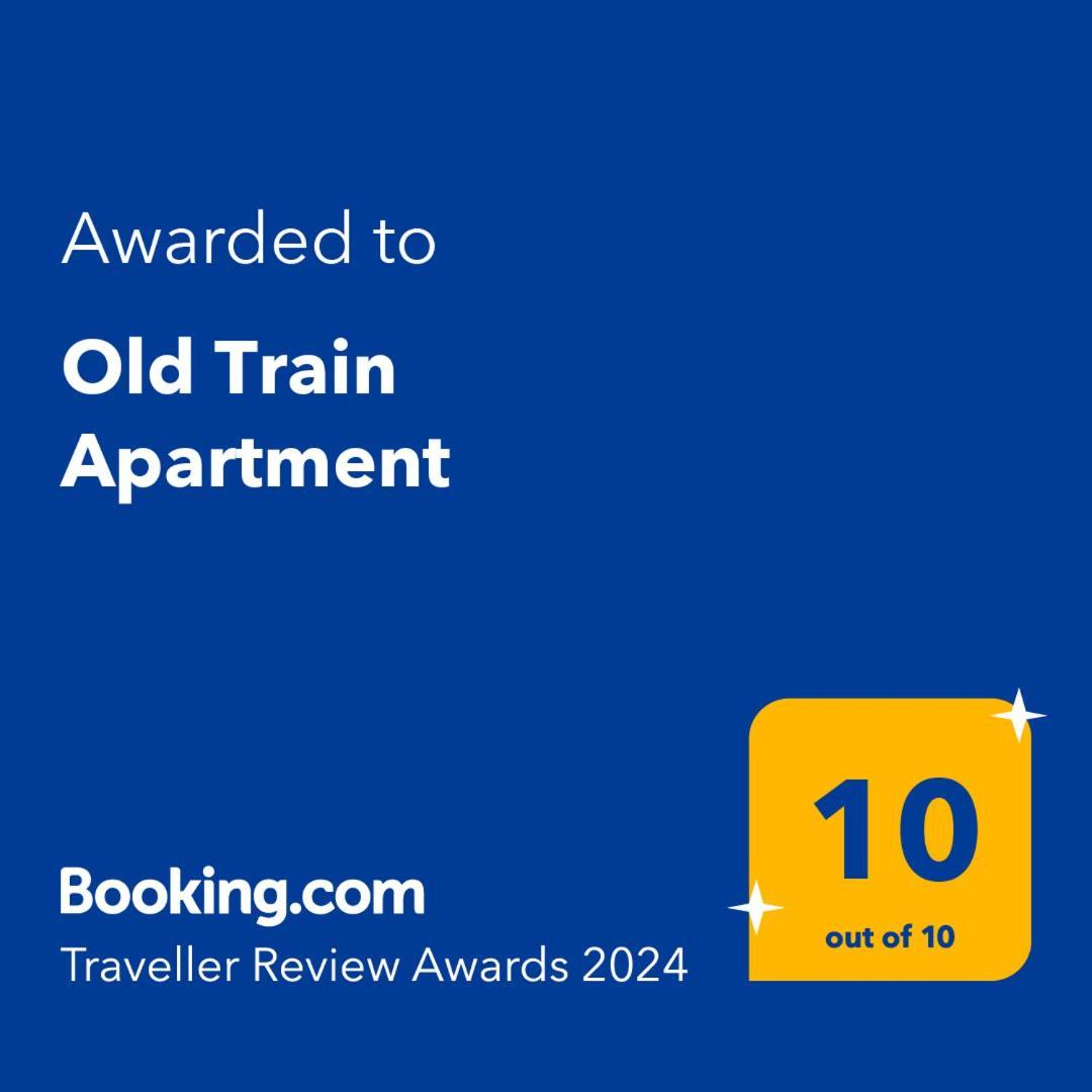 Old Train Apartment Тирана Екстер'єр фото